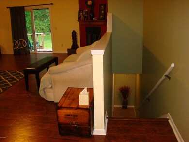 6585 San Gab-Stairs to LL