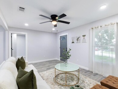 2521 NW Loraine St, Fort Worth, TX 76106 - photo 6