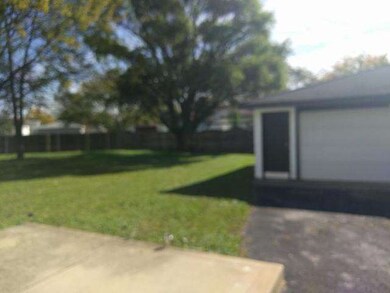 3703 Peach Grove Ln, Hazel Crest, IL 60429 - photo 7