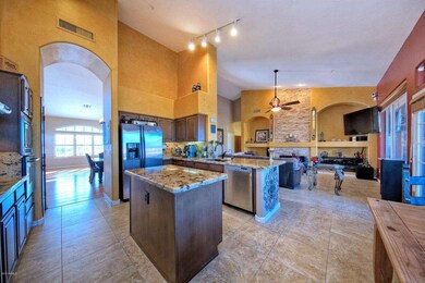 27932N111thWay007