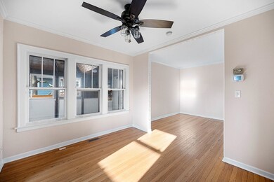 300 N Highview Ave, Elmhurst, IL 60126 - photo 6