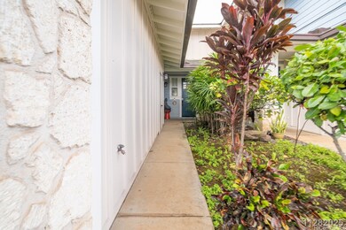 92-1071 Koio Dr unit D, Kapolei, HI 96707 - photo 4