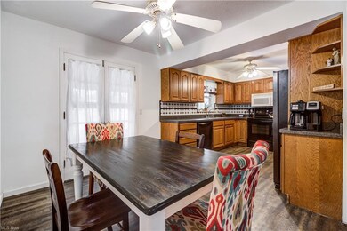 5550 E Lake Rd, Sheffield Lake, OH 44054 - photo 6