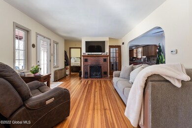 06 32 Edmel Rd Schenectady NY mls-9