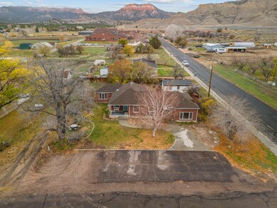 81 N 500 W, Tropic, UT 84776 - photo 3