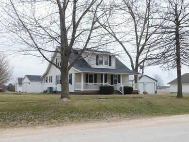 304 S Main St, Grandview, IA 52752 - photo 4