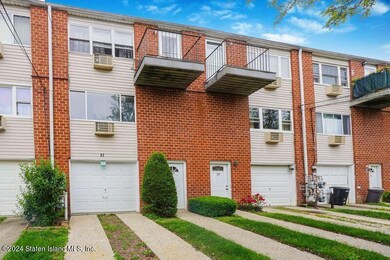 27A Francine Ct, Staten Island, NY 10306 - photo 2