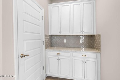 3 kitchen nook