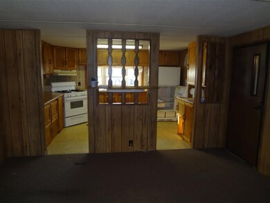 38 Periwinkle Dr, Rochester, NH 03868 - photo 4