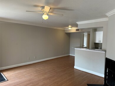 10100 S Gessner Rd unit 406, Houston, TX 77071 - photo 6