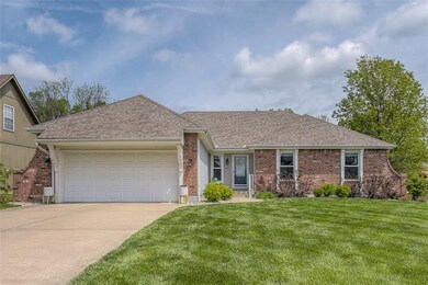 316 SW Seaside Sparrow St, Lees Summit, MO 64082 - photo 2