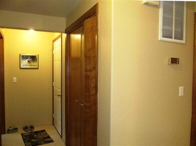 562 Village Dr unit F21, Central Point, OR 97502 - photo 2