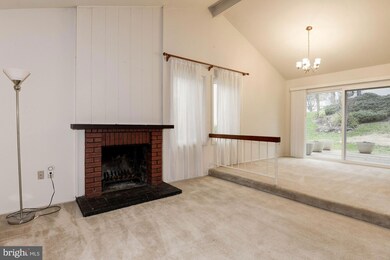 414 Avondale Dr, Sterling, VA 20164 - photo 5