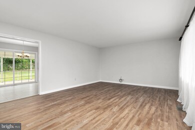 4219 Crosswick Turn, Bowie, MD 20715 - photo 4