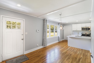 574 Dobbin Rd, Charleston, SC 29414 - photo 2