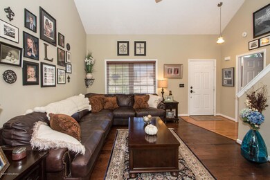 8517 William Cummins Ct, Louisville, KY 40228 - photo 3