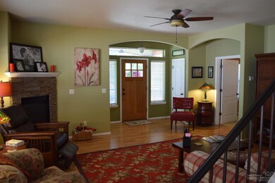 1616 NW Jackpine Ave, Redmond, OR 97756 - photo 3