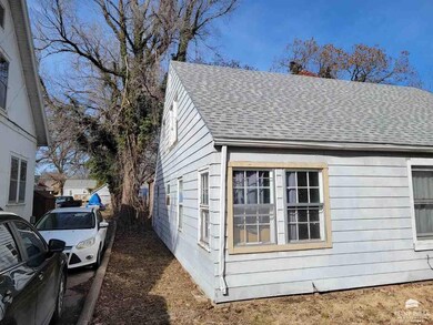 1604 Pierre St, Manhattan, KS 66502 - photo 2