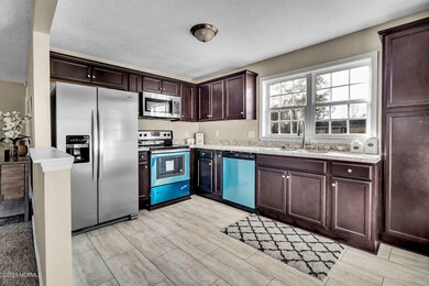 201 Sandy Dr, Jacksonville, NC 28546 - photo 4