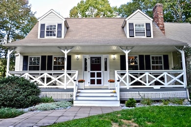 4 Hemlock Rd, Charlton, MA 01507 - photo 5