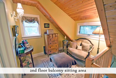 2nd floor balcony sitting area, label