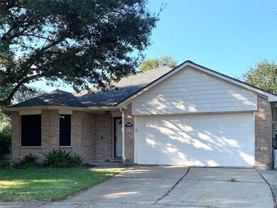 3502 Yellowstone Cir, Pearland, TX 77584 - photo 2
