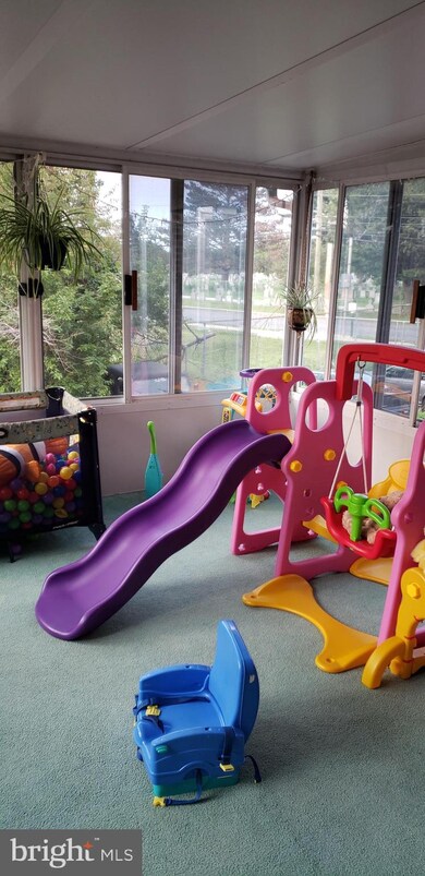 301 Golf Rd, Darby, PA 19023 - photo 4