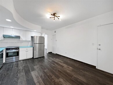 901 Euclid Ave unit 7, Miami Beach, FL 33139 - photo 7