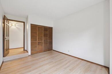 6730 Vernon Ave S unit 201, Edina, MN 55436 - photo 3