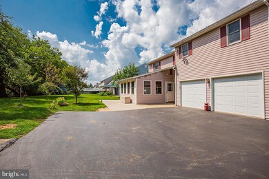 301 Raspberry Rd, Leola, PA 17540 - photo 4