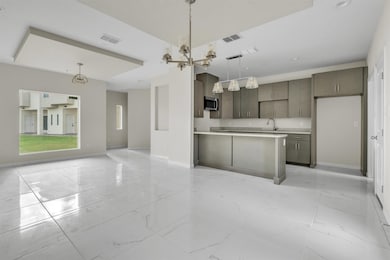 504 Gale Ct unit C306, Laredo, TX 78041 - photo 4