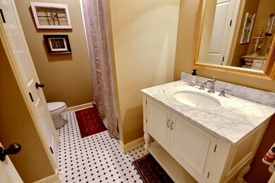 Full Bathroom of 2nd Bedroom