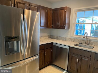 4202 Marble Ln, Fairfax, VA 22033 - photo 4