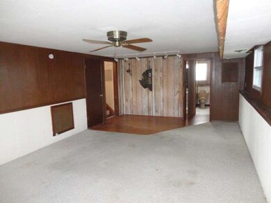 102 Siesta Rd, Carpentersville, IL 60110 - photo 5