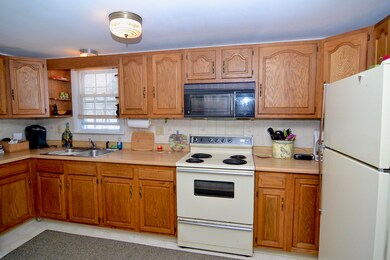 38 Swan Lake Rd, West Yarmouth, MA 02673 - photo 2