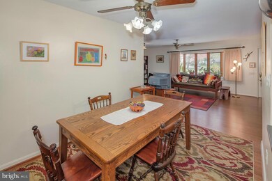 4400 Renn St, Rockville, MD 20853 - photo 5