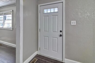 24786_37481_885079