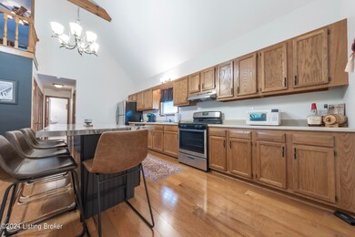 315 Timberlake Ln, Mc Daniels, KY 40152 - photo 5