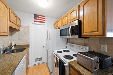 459 Willard St unit 103, Quincy, MA 02169 - photo 4