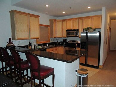 Kitchen. Beautiful open granite and stainless kitc