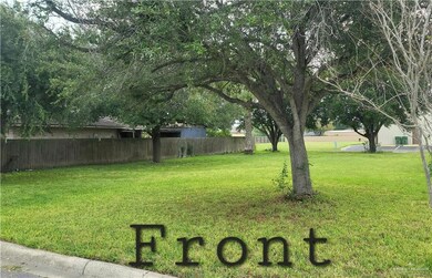 504 Tulip Cir, Alamo, TX 78516 - photo 2