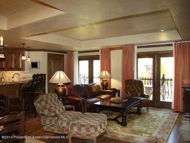 415 E Dean Unit 33 Week 26 St, Aspen, CO 81611 - photo 2