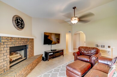 Living Room (1)-FULL