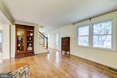 4490 Cherry Tree Ln, Sykesville, MD 21784 - photo 4