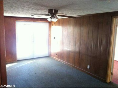 Den/Family/Great Room - Family Room