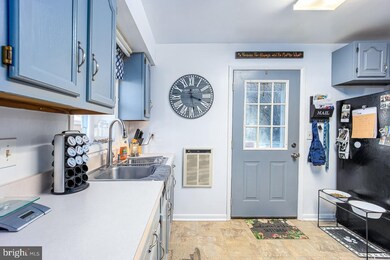 1338 E Main St, Luray, VA 22835 - photo 4