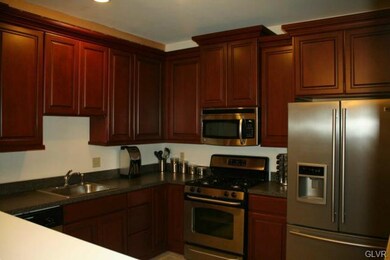 5243 Spring Ridge Dr E, Macungie, PA 18062 - photo 2