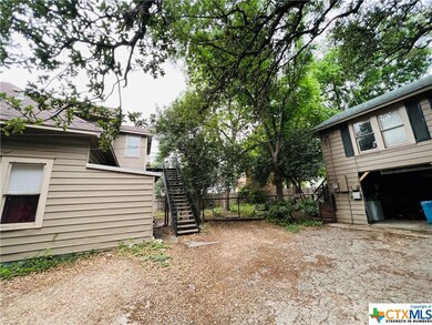 524 W Hopkins St, San Marcos, TX 78666 - photo 5