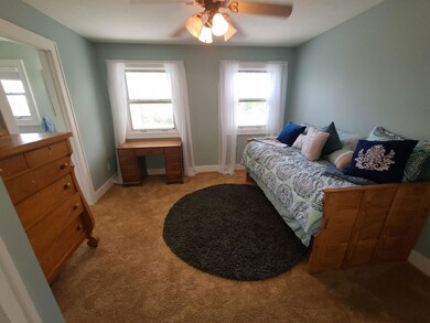 1401 Willow Branch Rd, Jacksonville, IL 62650 - photo 2