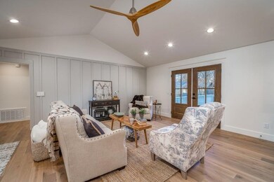 704 NW 5th St, Bentonville, AR 72712 - photo 5